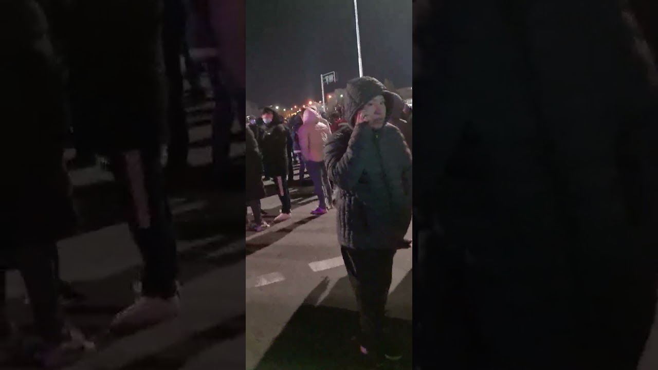АҚТАУ МИТИНГ. 3 ЧАСА УТРА. НИКТО НЕ СОБИРАЕТСЯ РАСХОДИТСЯ.